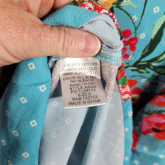 Umgee Short Sleeve Blue Floral Print Blouse Sz Small - Picture 7 of 9